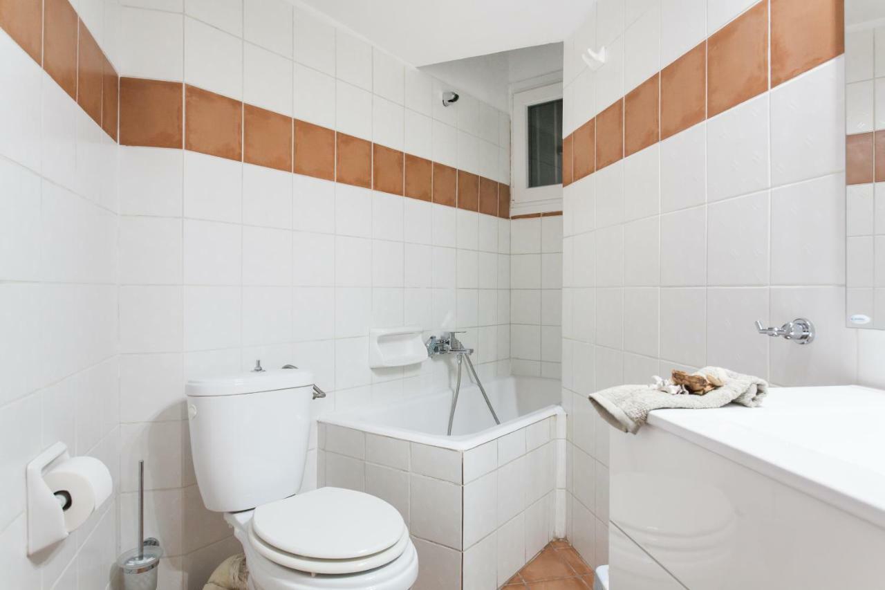 Classy Private Double Rooms In Apartment Next To Acropolis Афіни Екстер'єр фото