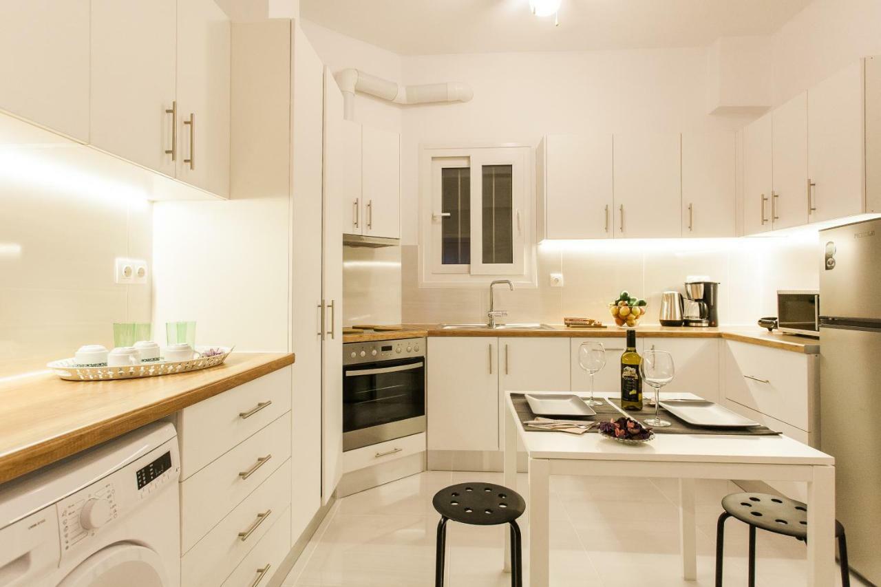 Classy Private Double Rooms In Apartment Next To Acropolis Афіни Екстер'єр фото